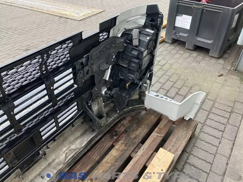 Volvo FH4 Bumper Volvo 82491840 - Lökhárító - Teherautó: 4 kép. Volvo FH4 Bumper Volvo 82491840 - Lökhárító - Teherautó: 4 kép.