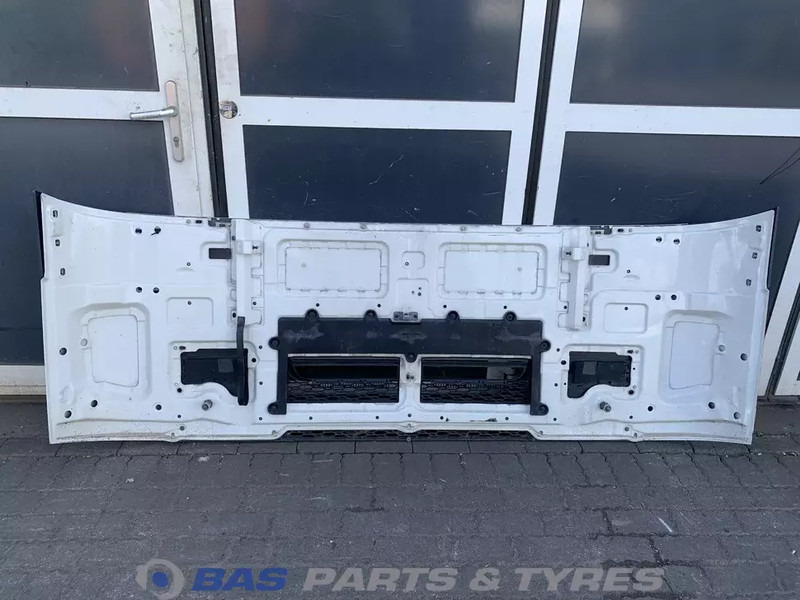 Volvo FH4 - Rács - Teherautó: 2 kép. Volvo FH4 - Rács - Teherautó: 2 kép.