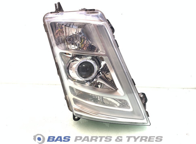 Volvo FH4 Koplamp Rechts 21656037 - Fényszóró - Teherautó: 1 kép. Volvo FH4 Koplamp Rechts 21656037 - Fényszóró - Teherautó: 1 kép.