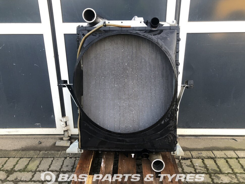 Volvo FM3 - Radiátor - Teherautó: 1 kép. Volvo FM3 - Radiátor - Teherautó: 1 kép.
