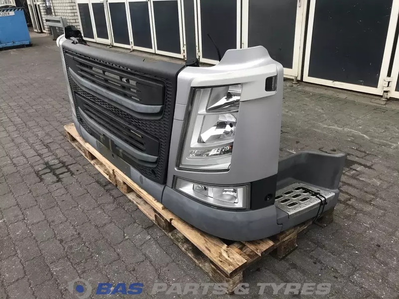 Volvo FM4 Bumper Volvo 21221129 - Lökhárító - Teherautó: 2 kép. Volvo FM4 Bumper Volvo 21221129 - Lökhárító - Teherautó: 2 kép.
