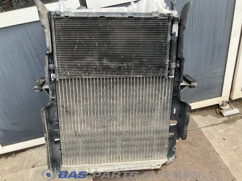 Volvo FM4 Koelerpakket Volvo D11K 370 K1 21649624 - Radiátor - Teherautó: 4 kép. Volvo FM4 Koelerpakket Volvo D11K 370 K1 21649624 - Radiátor - Teherautó: 4 kép.