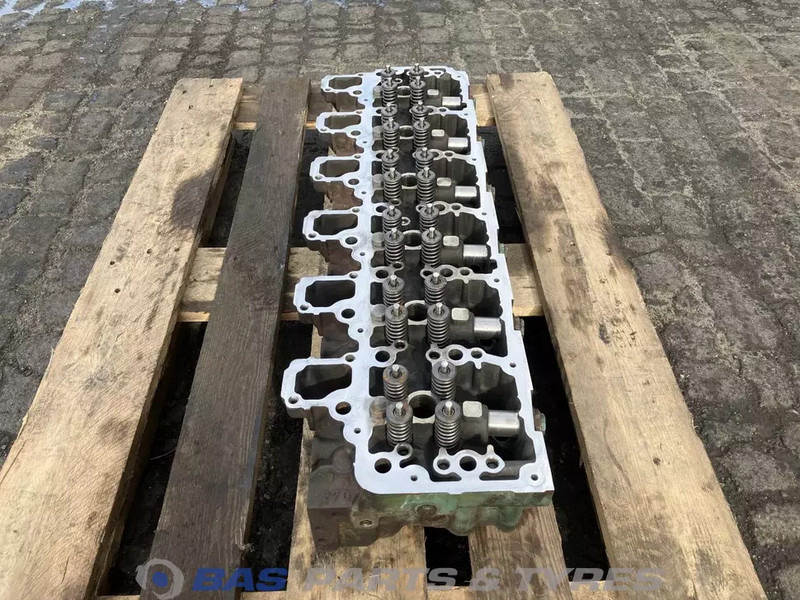 Volvo  - Motorblokk - Teherautó: 4 kép. Volvo  - Motorblokk - Teherautó: 4 kép.