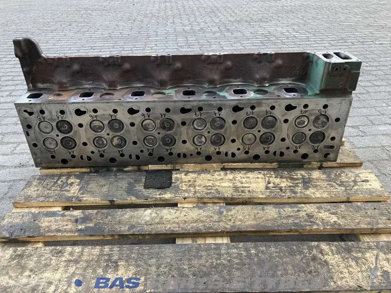 Volvo  - Motorblokk - Teherautó: 4 kép. Volvo  - Motorblokk - Teherautó: 4 kép.