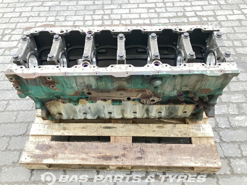 Volvo  - Motorblokk - Teherautó: 3 kép. Volvo  - Motorblokk - Teherautó: 3 kép.