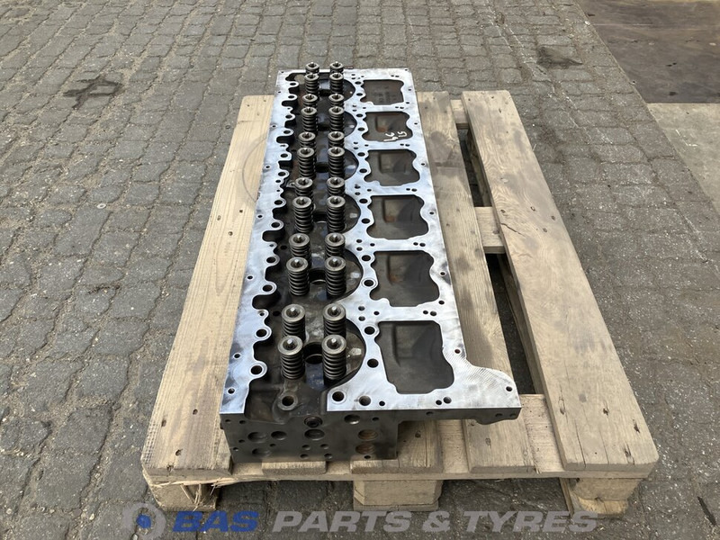 Volvo  - Motorblokk - Teherautó: 2 kép. Volvo  - Motorblokk - Teherautó: 2 kép.