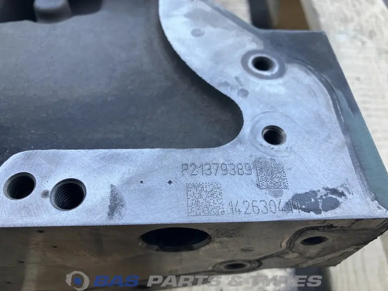 Volvo  - Motorblokk - Teherautó: 5 kép. Volvo  - Motorblokk - Teherautó: 5 kép.