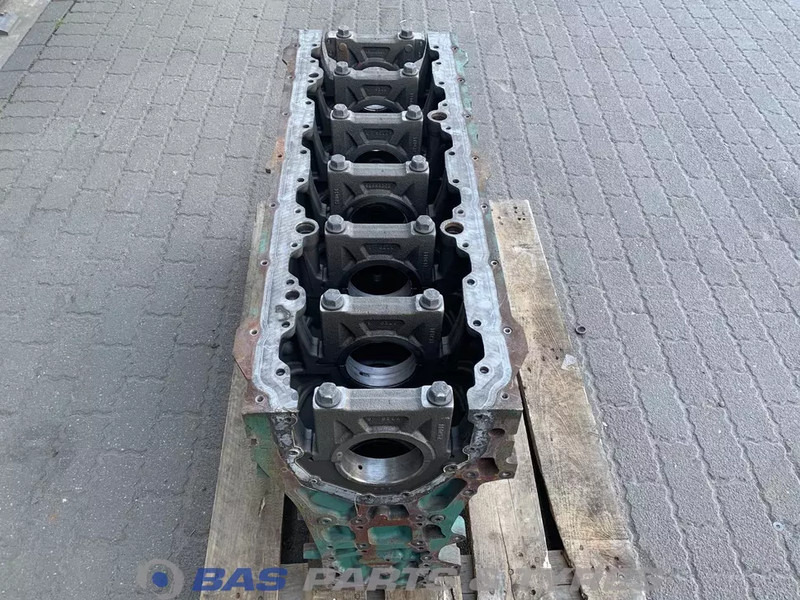 Volvo  - Motorblokk - Teherautó: 4 kép. Volvo  - Motorblokk - Teherautó: 4 kép.