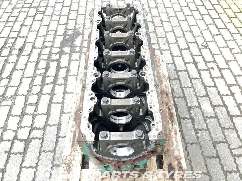 Volvo  - Motorblokk - Teherautó: 2 kép. Volvo  - Motorblokk - Teherautó: 2 kép.
