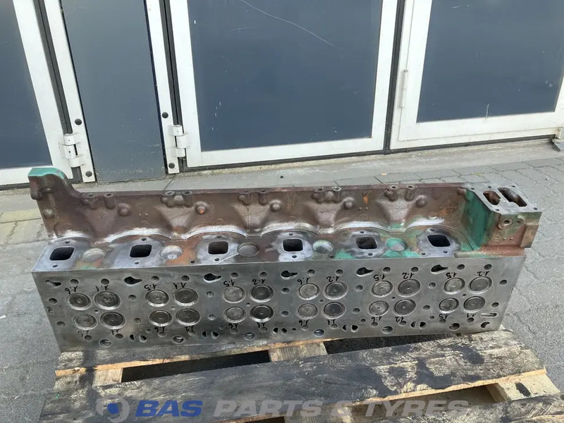 Volvo  - Motorblokk - Teherautó: 5 kép. Volvo  - Motorblokk - Teherautó: 5 kép.