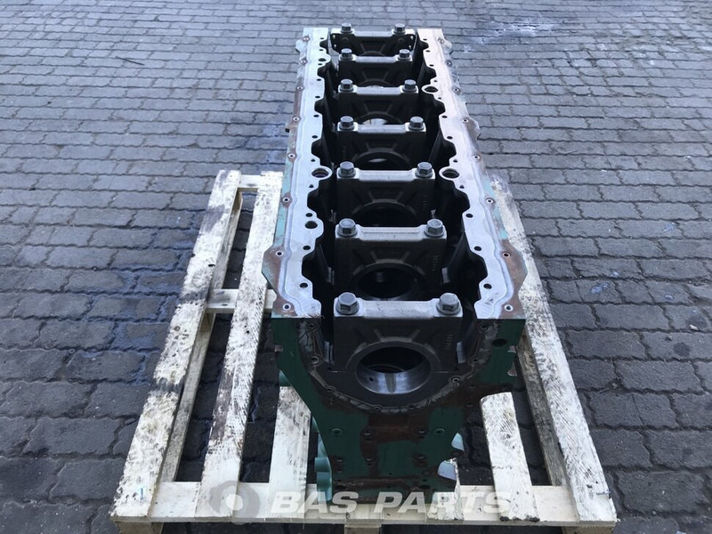 Volvo  - Motorblokk - Teherautó: 2 kép. Volvo  - Motorblokk - Teherautó: 2 kép.