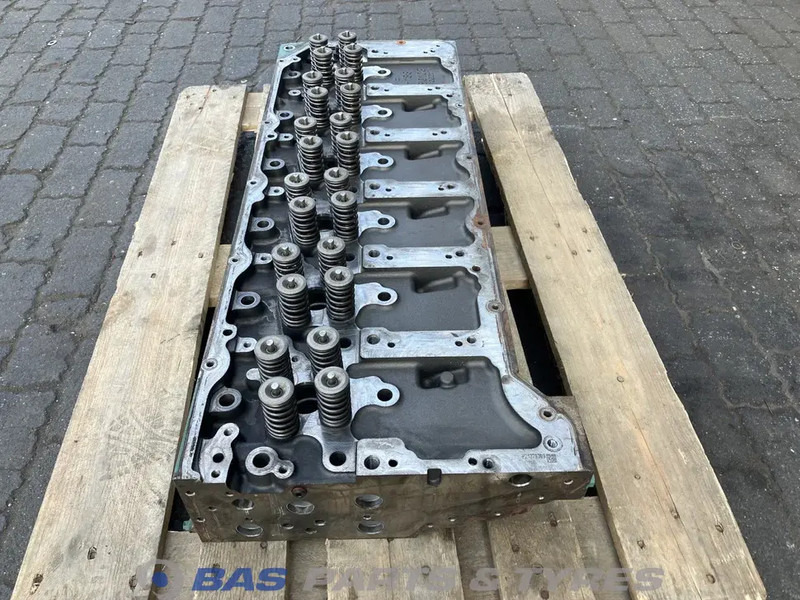 Volvo  - Motorblokk - Teherautó: 4 kép. Volvo  - Motorblokk - Teherautó: 4 kép.