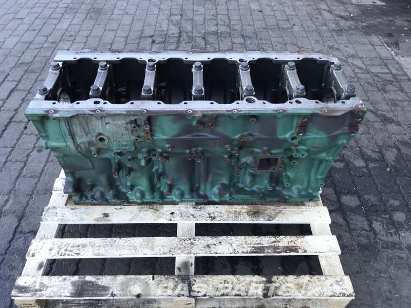 Volvo  - Motorblokk - Teherautó: 3 kép. Volvo  - Motorblokk - Teherautó: 3 kép.