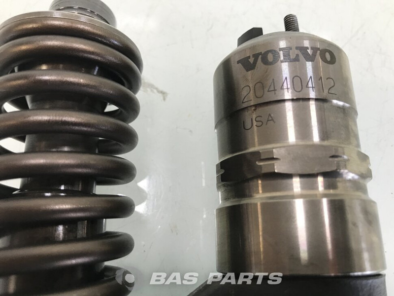 Volvo Inspuitunit Volvo 3183496 - Üzemanyagszűrő - Teherautó: 3 kép. Volvo Inspuitunit Volvo 3183496 - Üzemanyagszűrő - Teherautó: 3 kép.