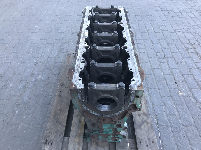 Volvo Motorblok Volvo 20482874 - Motor és alkatrészek - Teherautó: 2 kép. Volvo Motorblok Volvo 20482874 - Motor és alkatrészek - Teherautó: 2 kép.