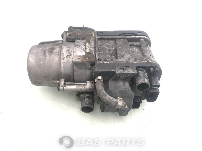 Webasto TP50 Standkachel A 001 830 31 20 - Fűtés/ Szellőzés gep - Teherautó: 2 kép. Webasto TP50 Standkachel A 001 830 31 20 - Fűtés/ Szellőzés gep - Teherautó: 2 kép.