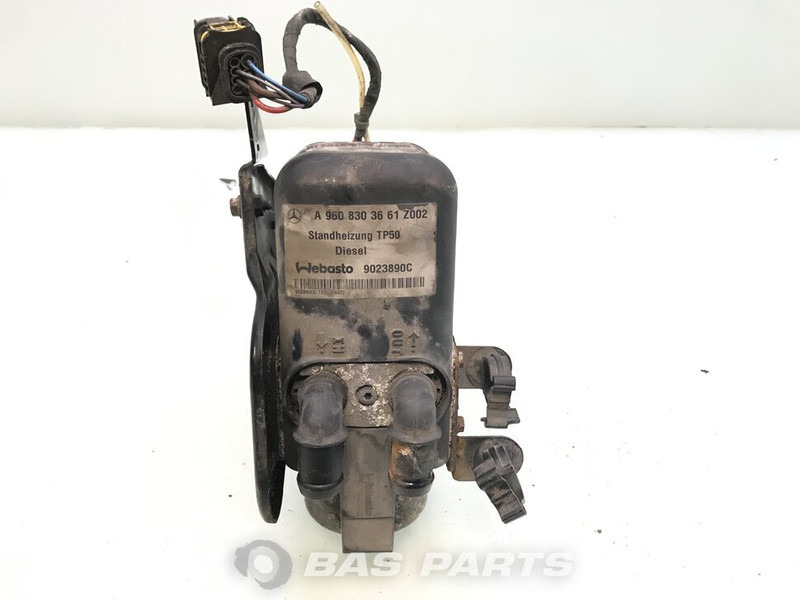 Webasto TP50 Standkachel A 001 830 31 20 - Fűtés/ Szellőzés gep - Teherautó: 3 kép. Webasto TP50 Standkachel A 001 830 31 20 - Fűtés/ Szellőzés gep - Teherautó: 3 kép.