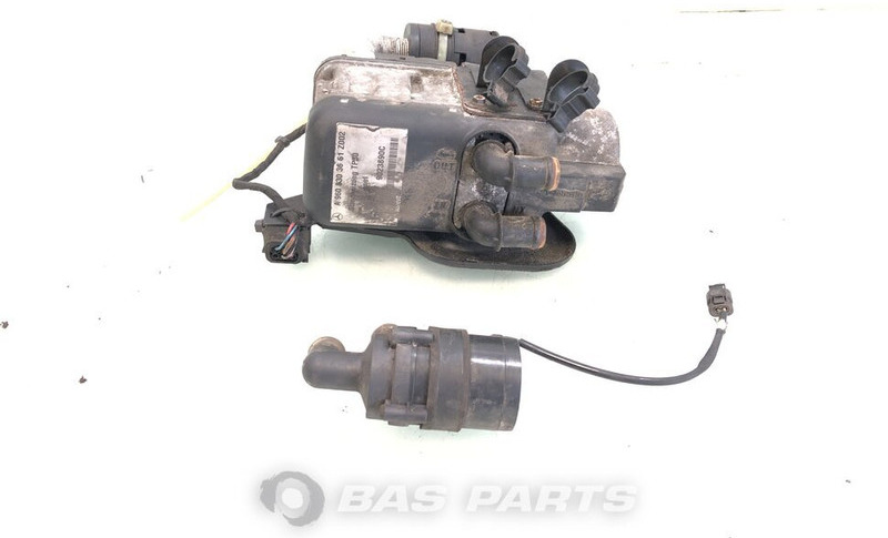 Webasto TP50 Standkachel A 001 830 31 20 - Fűtés/ Szellőzés gep - Teherautó: 1 kép. Webasto TP50 Standkachel A 001 830 31 20 - Fűtés/ Szellőzés gep - Teherautó: 1 kép.