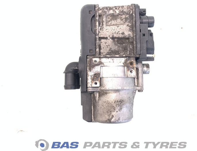 Webasto TP50 Standkachel A 001 830 31 20 - Fűtés/ Szellőzés gep - Teherautó: 2 kép. Webasto TP50 Standkachel A 001 830 31 20 - Fűtés/ Szellőzés gep - Teherautó: 2 kép.