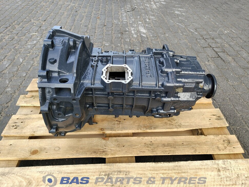 ZF DAF 6S800 TO Ecolite Versnellingsbak 6S800 TO - Sebességváltó - Teherautó: 1 kép. ZF DAF 6S800 TO Ecolite Versnellingsbak 6S800 TO - Sebességváltó - Teherautó: 1 kép.
