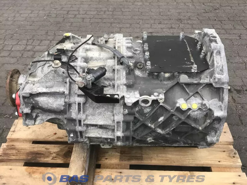 ZF XF106 DAF 12AS2330 TD AS Tronic Versnellingsbak 1912135R - Sebességváltó - Teherautó: 3 kép. ZF XF106 DAF 12AS2330 TD AS Tronic Versnellingsbak 1912135R - Sebességváltó - Teherautó: 3 kép.
