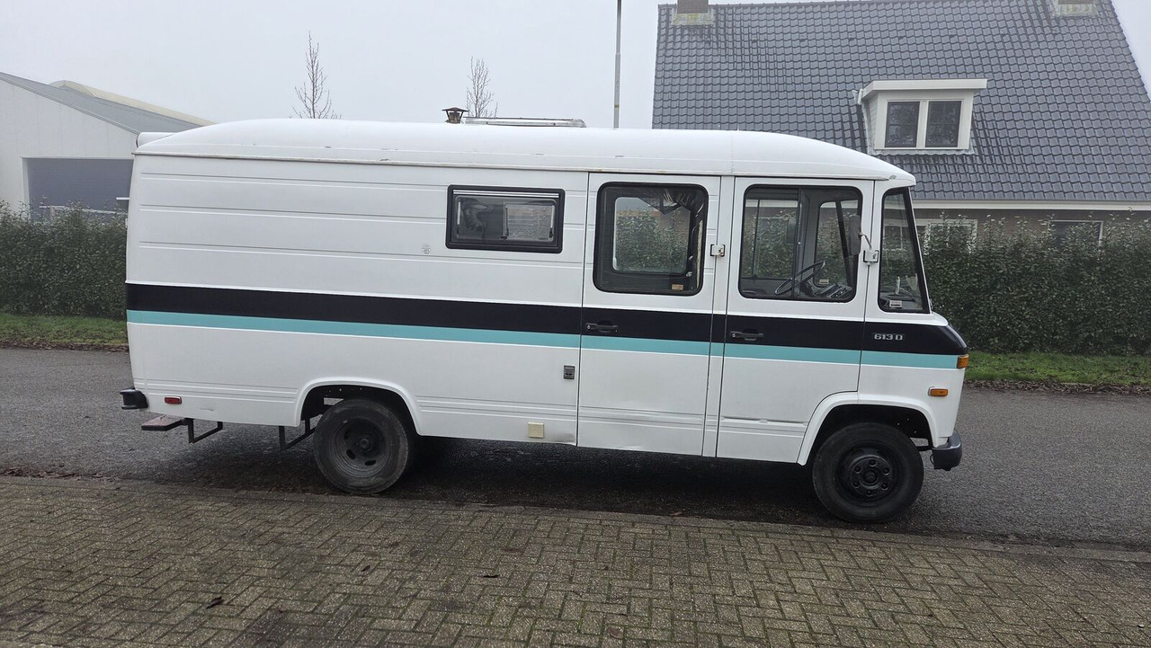 Mercedes-Benz L407 DG oldtimer camper buscamper - Kempingautó: 5 kép. Mercedes-Benz L407 DG oldtimer camper buscamper - Kempingautó: 5 kép.