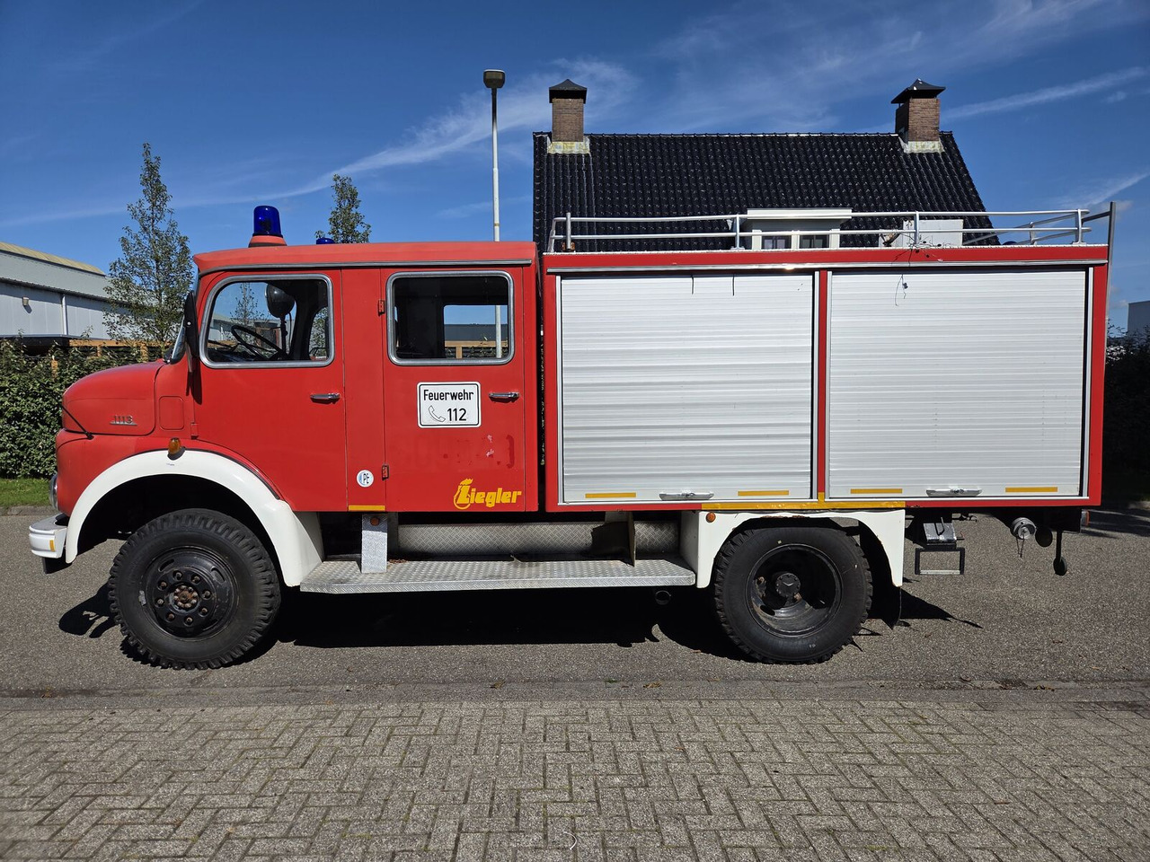 Mercedes-Benz LAF 1113 B 4X4 Turbo Diesel (170 PK) brandweerwagen - Tűzoltóautó: 1 kép. Mercedes-Benz LAF 1113 B 4X4 Turbo Diesel (170 PK) brandweerwagen - Tűzoltóautó: 1 kép.