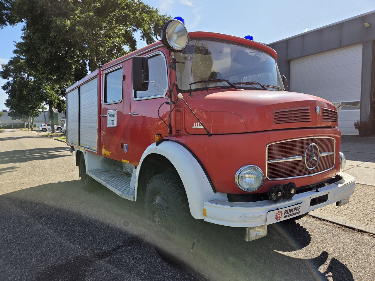 Mercedes-Benz LAF 1113 B 4X4 Turbo Diesel (170 PK) brandweerwagen - Tűzoltóautó: 4 kép. Mercedes-Benz LAF 1113 B 4X4 Turbo Diesel (170 PK) brandweerwagen - Tűzoltóautó: 4 kép.