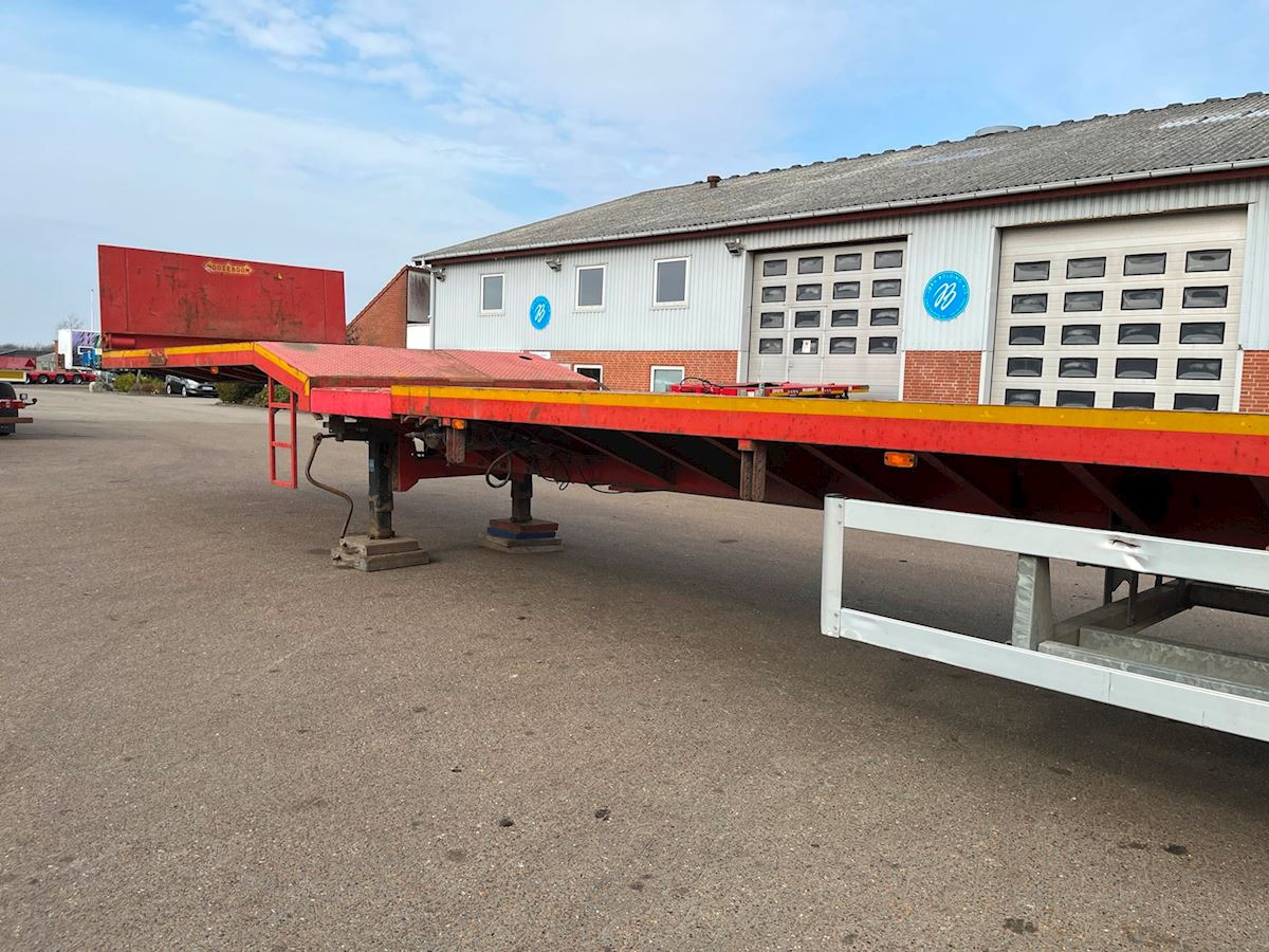 Nooteboom Vingtrailer - Félpótkocsi mélybölcsős: 4 kép. Nooteboom Vingtrailer - Félpótkocsi mélybölcsős: 4 kép.