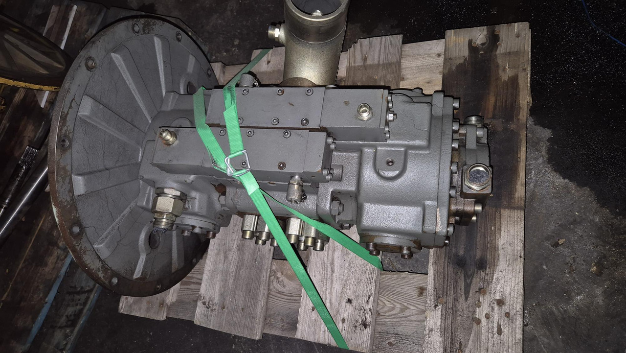 BOMBA LPVD075. LIEBHERR A904 - Hidraulikus szivattyú - Építőipari gépek: 2 kép. BOMBA LPVD075. LIEBHERR A904 - Hidraulikus szivattyú - Építőipari gépek: 2 kép.