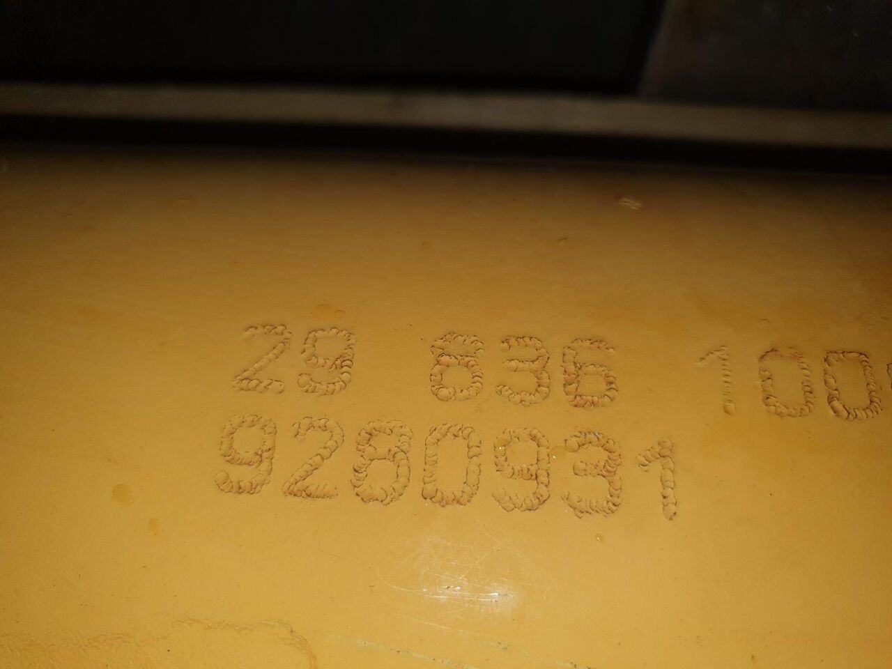 BOTELLA DE BALANCIN LIEBHER R904C - Hidraulikus henger - Lánctalpas kotró: 1 kép. BOTELLA DE BALANCIN LIEBHER R904C - Hidraulikus henger - Lánctalpas kotró: 1 kép.