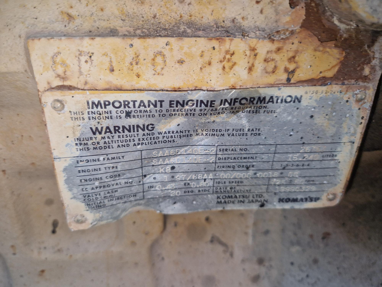 KOMATSU SAA6D 140E-2 - Motor - Építőipari gépek: 3 kép. KOMATSU SAA6D 140E-2 - Motor - Építőipari gépek: 3 kép.