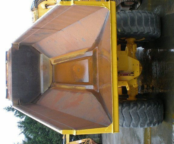 VOLVO A25C S/N: 12019 (1998) Y S/N: 12026 (1999) - Csuklós dömper: 4 kép. VOLVO A25C S/N: 12019 (1998) Y S/N: 12026 (1999) - Csuklós dömper: 4 kép.