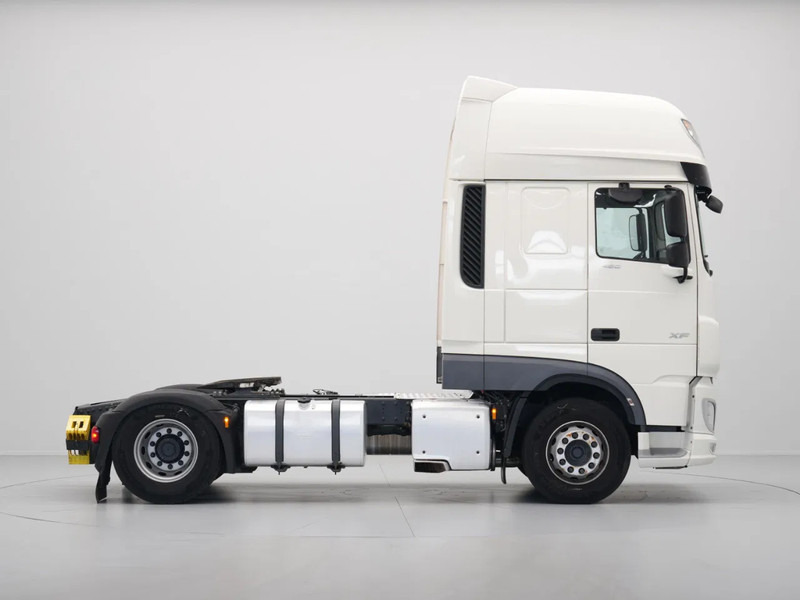 Nyergesvontató DAF XF 480 FT Super Space Cab, 2x Tanks: 6 kép.