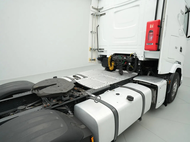 Nyergesvontató DAF XG 480 FT: 9 kép.