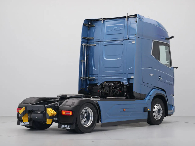 DAF XG+ 480 FT SAPPHIRE LIMITED EDITION - Nyergesvontató: 4 kép. DAF XG+ 480 FT SAPPHIRE LIMITED EDITION - Nyergesvontató: 4 kép.