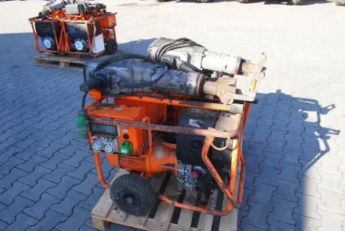 Agregat Bosch 2006 i Młot do kucia - Építőipari berendezések: 4 kép. Agregat Bosch 2006 i Młot do kucia - Építőipari berendezések: 4 kép.