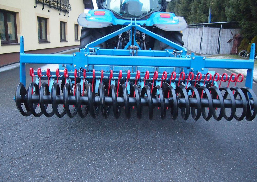 Brona talerzowa Rabe Werk RABE WERK Fielo biro 3000 2006 Brona talerzowa RABE - Tárcsás borona: 2 kép. Brona talerzowa Rabe Werk RABE WERK Fielo biro 3000 2006 Brona talerzowa RABE - Tárcsás borona: 2 kép.