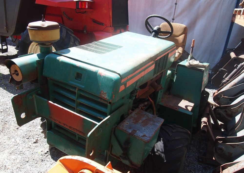 Ciągnik DITCH WITCH 3500DD 1991 DITCH WITCH 3500 DD - Árokásó: 2 kép. Ciągnik DITCH WITCH 3500DD 1991 DITCH WITCH 3500 DD - Árokásó: 2 kép.