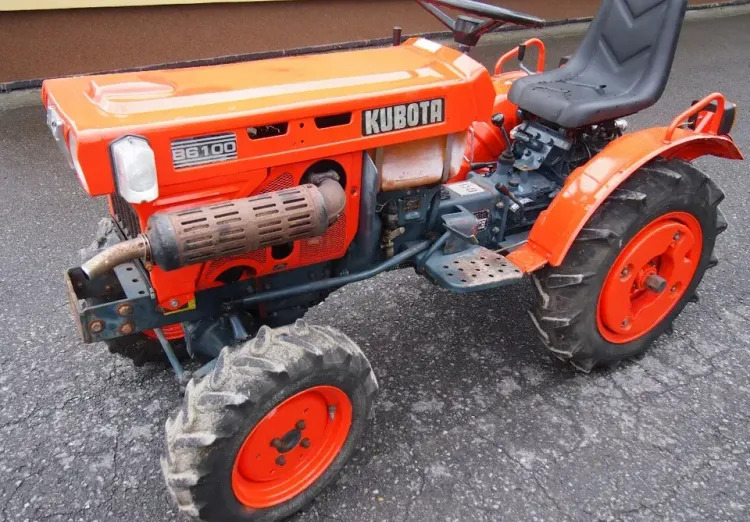Ciągnik Kubota B6100 1995 4x4 - Traktor: 2 kép. Ciągnik Kubota B6100 1995 4x4 - Traktor: 2 kép.