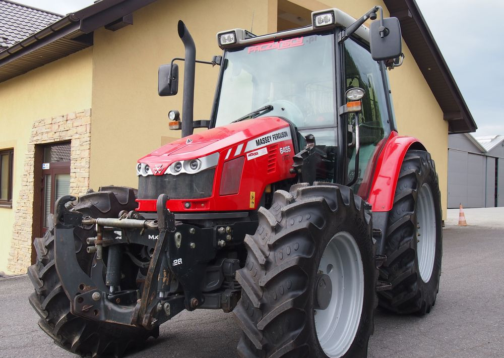 Ciągnik Massey Ferguson MF 6455 Dyna6 2013 Ciągnik Massey Ferguson 6455+TUZ - Traktor: 1 kép. Ciągnik Massey Ferguson MF 6455 Dyna6 2013 Ciągnik Massey Ferguson 6455+TUZ - Traktor: 1 kép.