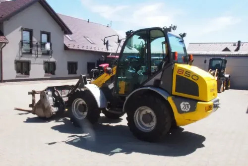 Ładowarka Kramer 850 2014 Ładowarka KRAMER - Gumikerekes homlokrakodó: 3 kép. Ładowarka Kramer 850 2014 Ładowarka KRAMER - Gumikerekes homlokrakodó: 3 kép.