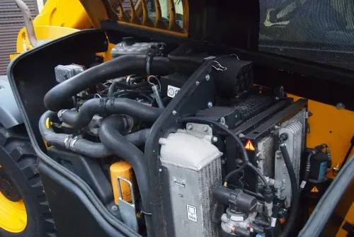 Teleszkópos rakodó Ładowarka teleskopowa JCB 536-70 agri 2015 agri: 15 kép.