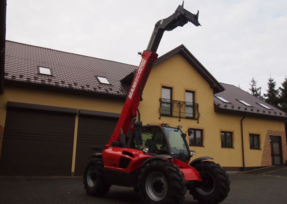 Ładowarka teleskopowa Manitou MLT 735-120LSU 2012 Manitou Silnik Mercedes - Teleszkópos rakodó: 5 kép. Ładowarka teleskopowa Manitou MLT 735-120LSU 2012 Manitou Silnik Mercedes - Teleszkópos rakodó: 5 kép.