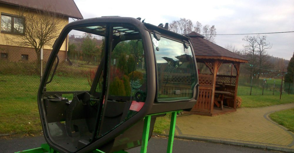 Ładowarka teleskopowa Manitou MT, MLT 2005 Kabina do Manitou - Fülke - Anyagmozgató gép: 2 kép. Ładowarka teleskopowa Manitou MT, MLT 2005 Kabina do Manitou - Fülke - Anyagmozgató gép: 2 kép.