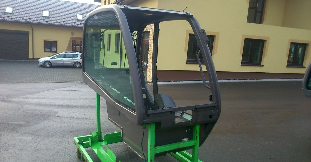 Ładowarka teleskopowa Manitou MT, MLT 2005 Kabina do Manitou - Fülke - Anyagmozgató gép: 5 kép. Ładowarka teleskopowa Manitou MT, MLT 2005 Kabina do Manitou - Fülke - Anyagmozgató gép: 5 kép.