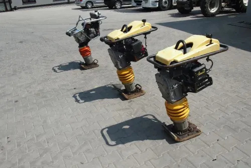 Maszyna drogowa Belle Masterpac - Döngölőgép: 1 kép. Maszyna drogowa Belle Masterpac - Döngölőgép: 1 kép.