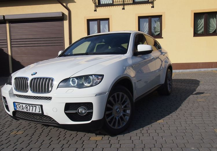 Samochód BMW X6 e71 xdrive40d Individual 2012 Samochód BMW X6 Individual - Terepjáró/ SUV: 2 kép. Samochód BMW X6 e71 xdrive40d Individual 2012 Samochód BMW X6 Individual - Terepjáró/ SUV: 2 kép.