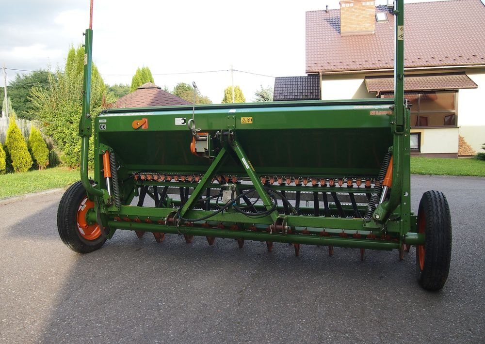 Siewnik Amazone D9 -30 2007 Siewnik Amazone - Szemenkénti vetőgép: 3 kép. Siewnik Amazone D9 -30 2007 Siewnik Amazone - Szemenkénti vetőgép: 3 kép.
