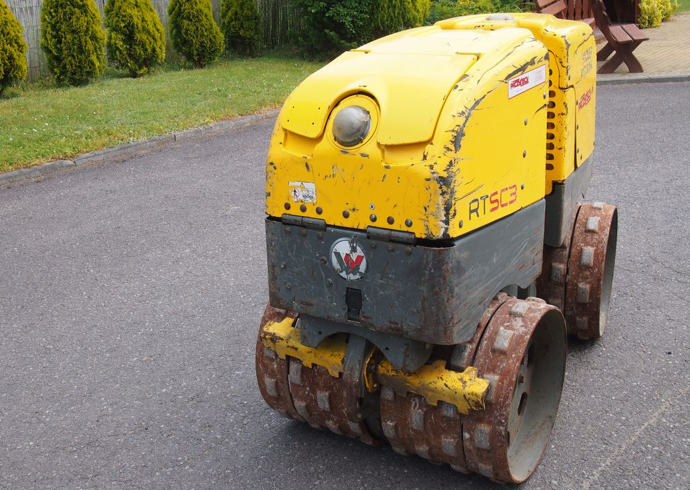 Walec Wacker RT-SC3 2015 Walec kołek - Henger: 3 kép. Walec Wacker RT-SC3 2015 Walec kołek - Henger: 3 kép.